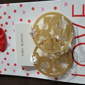 Tory Burch Miller Hoop earrings super cute